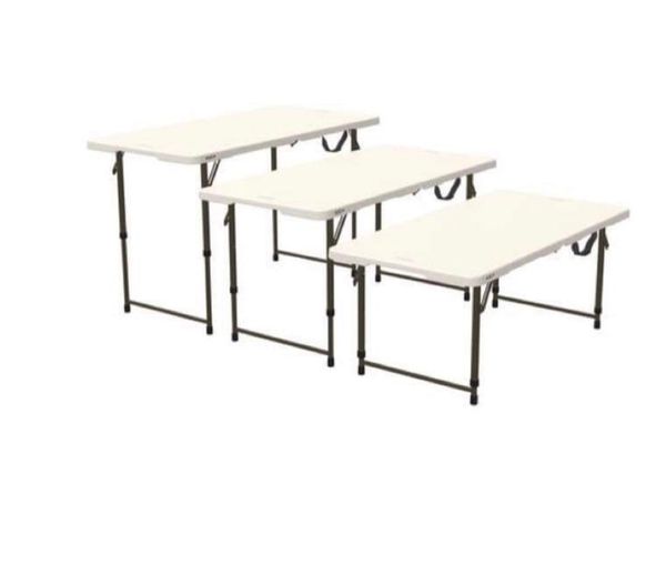 Hire Kids 4ft trestle table, in Sumner, QLD