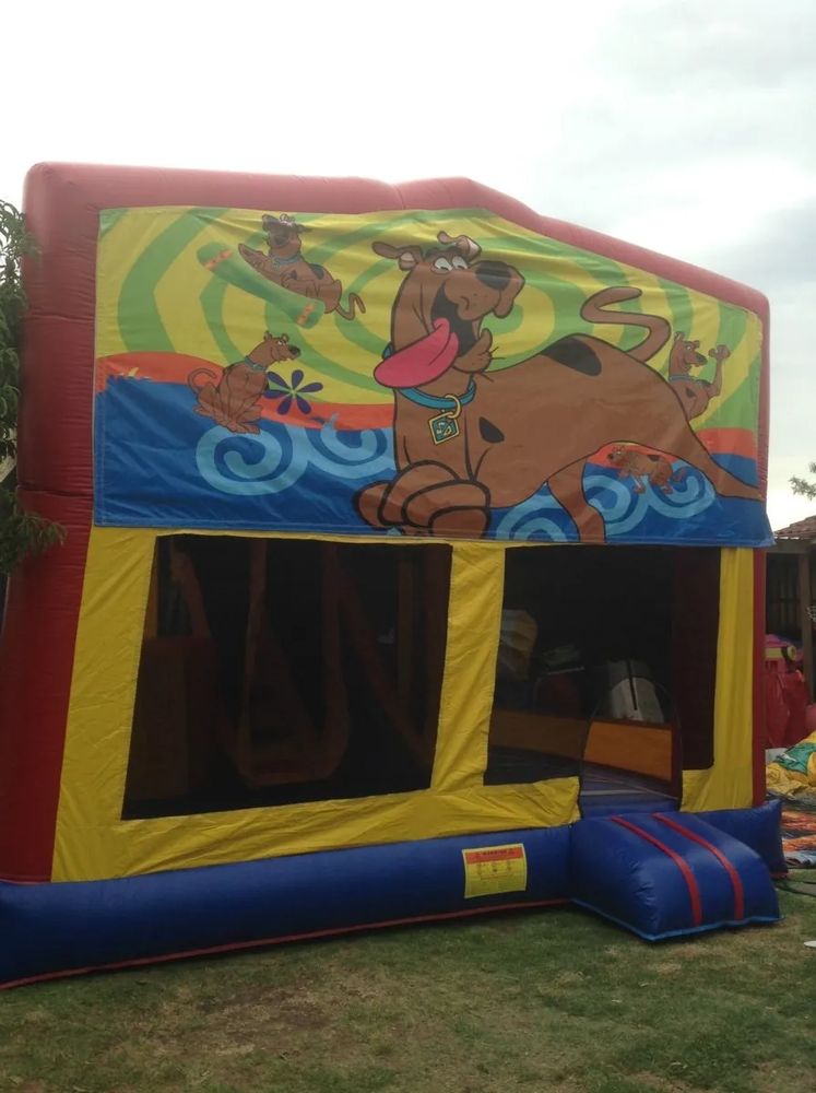 Hire SCOOBY DOO IN 1 COMBO WITH SLIDE POP UPS & TUNNEL & BASKETBALL HOOP AGES 3 TO 13, hire Jumping Castles, near Doonside