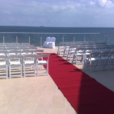 Hire White and Red Carpets