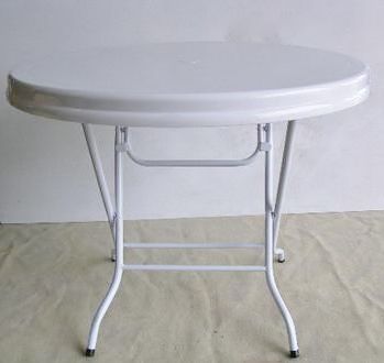 Hire Table, Round (0.9m) Folding 3′, hire Tables, near Hillcrest