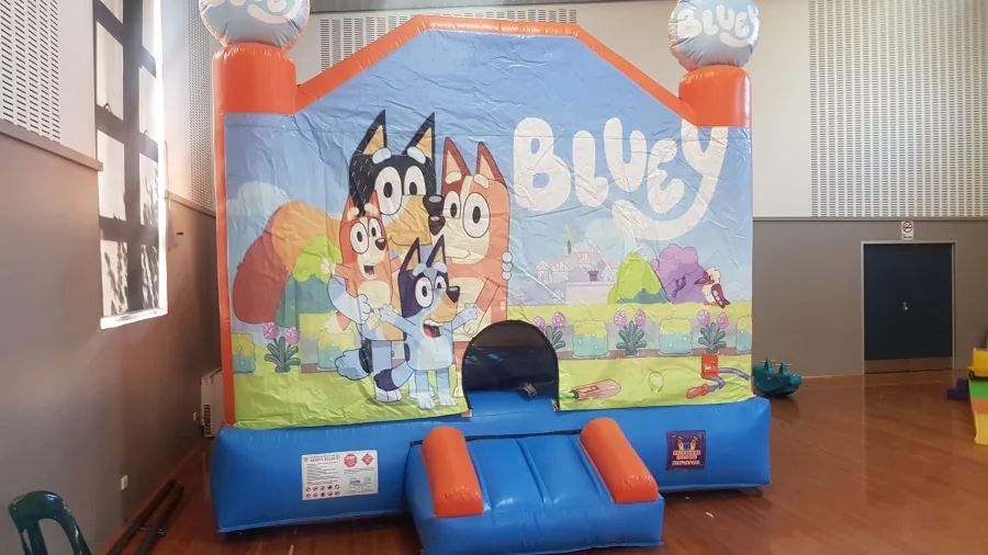 Hire Bluey 4x4, hire Jumping Castles, near Bayswater North image 2