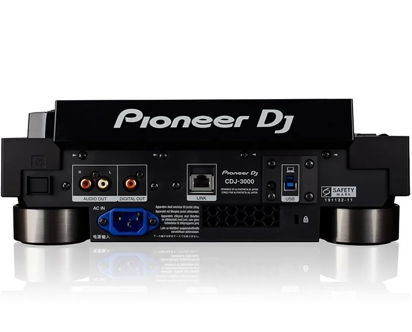 Hire Pioneer CDJ-3000 Media Player, hire DJ Decks, near Camperdown image 1