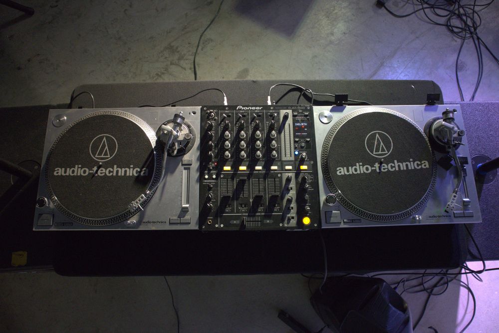 Hire 2 x Audio Technica Vinyl AT-LP120USB, hire DJ Decks, near Lane Cove West image 2