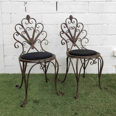 Hire BROWN GARDEN SIGNING TABLE CHAIRS