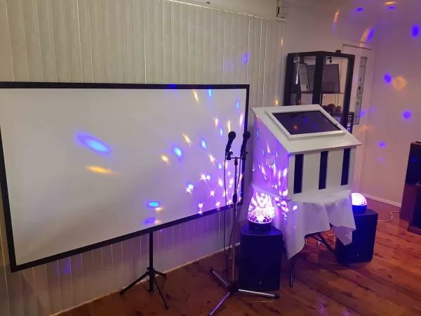 Hire Package 3 – Jukebox, Karaoke, Projector and Screen, hire Karaoke Machines, near Wetherill Park image 1