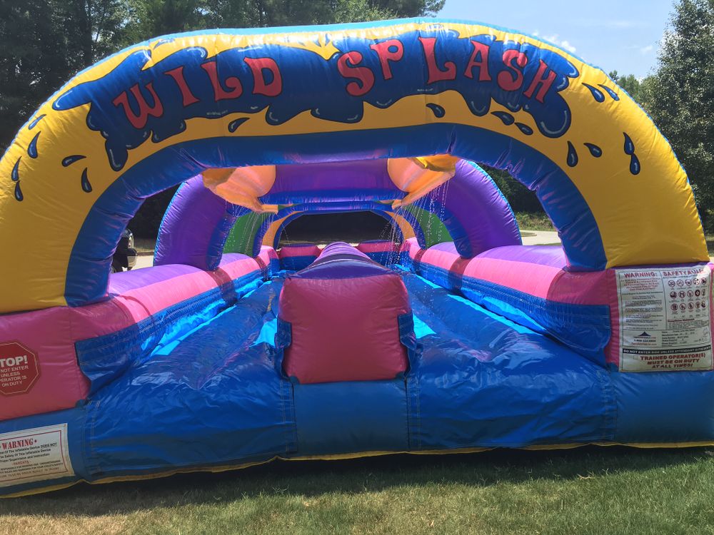 Hire Tangled Up Twister Inflatable 4 x 4 mtrs, hire Jumping Castles, near Tullamarine image 2