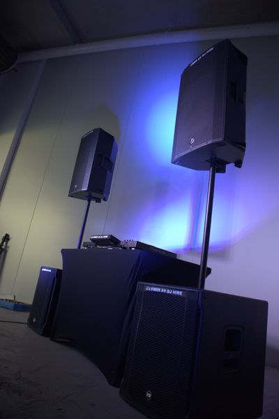 Hire RCF ART912A 12" Powered Speaker