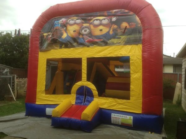 Hire MINIONS JUMPING CASTLE WITH SLIDE