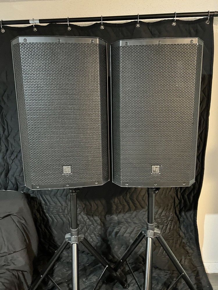 Hire x 2 PA Speakers and stands, hire Speakers, near Pyrmont