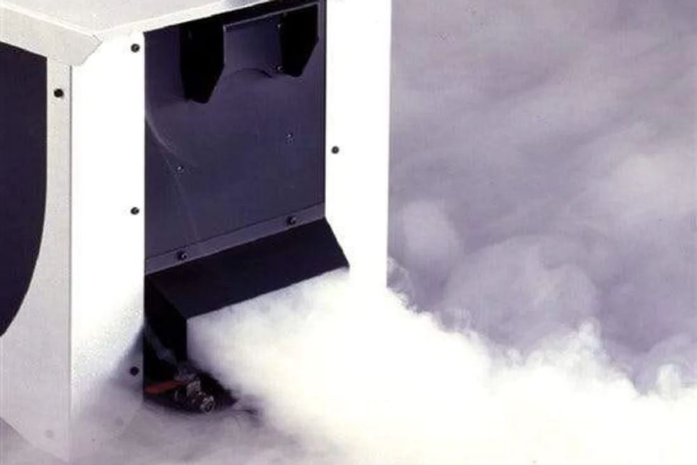 Hire Antari ICE101 Ice Fog Low Lying Smoke Machine / Fogger (1000W), hire Smoke Machines, near Beresfield image 2