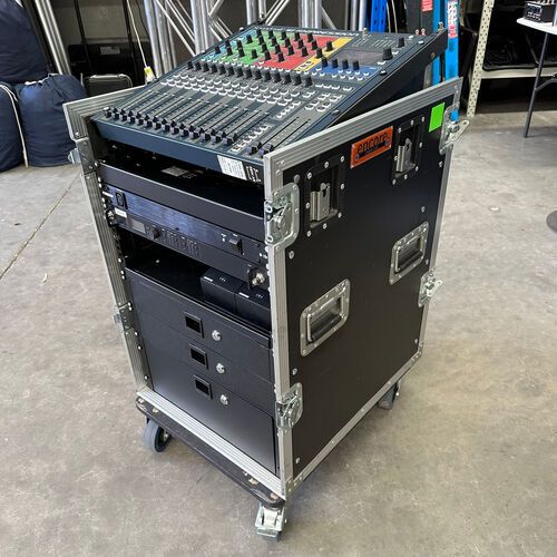 Hire 16 Channel Si Expression Rack with Dual ULXD Kit and Stagebox, hire DJ Decks, near Cheltenham image 2