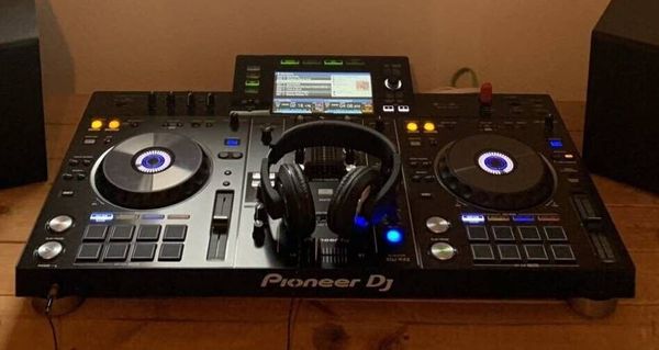 Hire 1x PIONEER XDJ-RX2 DJ CONTROLLER SYSTEM