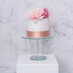 Hire Crystal Cake Stand