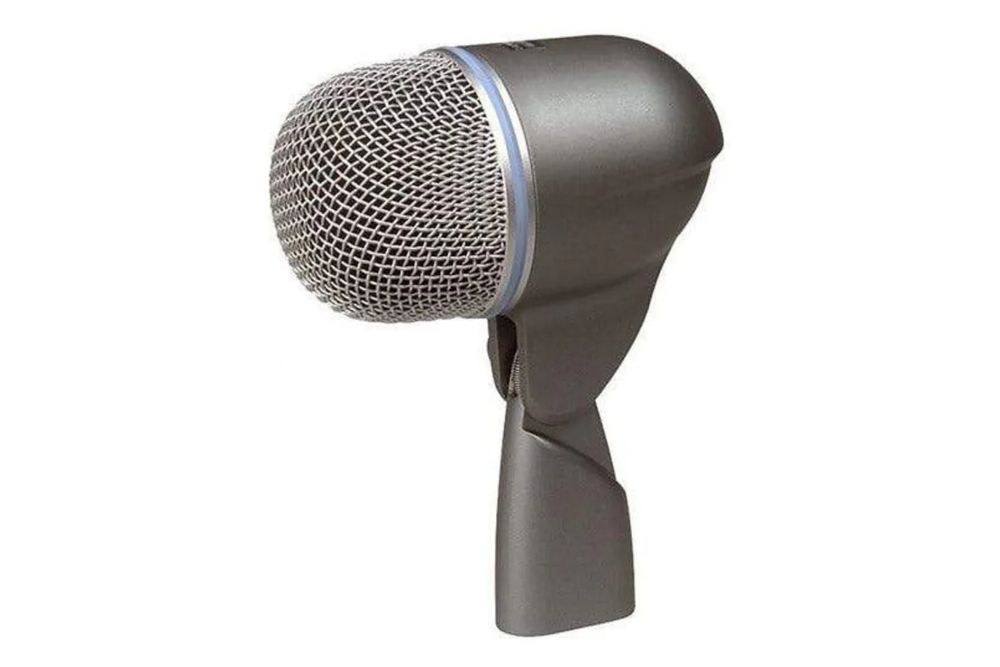 Hire Shure Beta 52A Dynamic Bass Instrument Microphone, hire Microphones, near Beresfield image 1