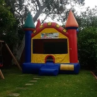 Hire Unisex 4x4, hire Jumping Castles, near Bayswater North