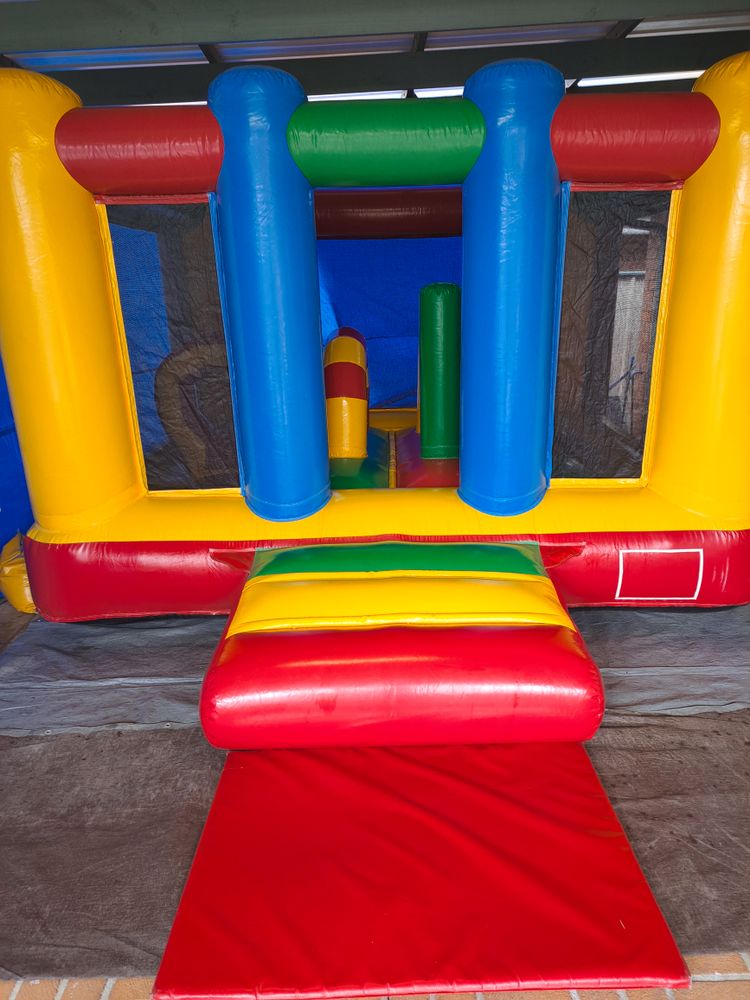 Hire Mickey Mouse Clubhouse 5in1 Combo, hire Jumping Castles, near Keilor East