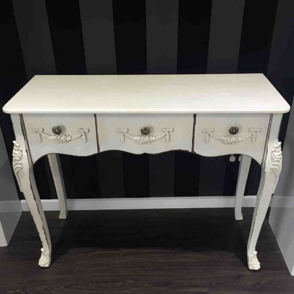Hire IVORY PROVINCIAL SIGNING TABLE, from Weddings of Distinction