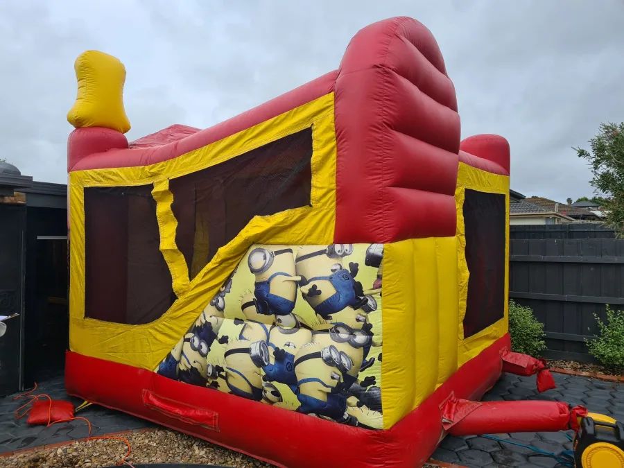Hire Minions Combo 4x4, hire Jumping Castles, near Bayswater North image 2