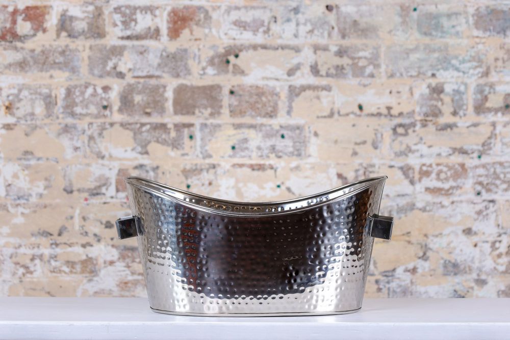 Hire Shetland Silver Ice Tub, hire Miscellaneous, near Randwick image 1