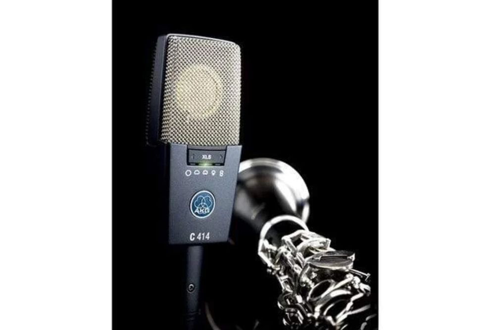 Hire AKG C414 XLS Classic Large Diaphragm Condenser Mic, hire Microphones, near Beresfield image 1